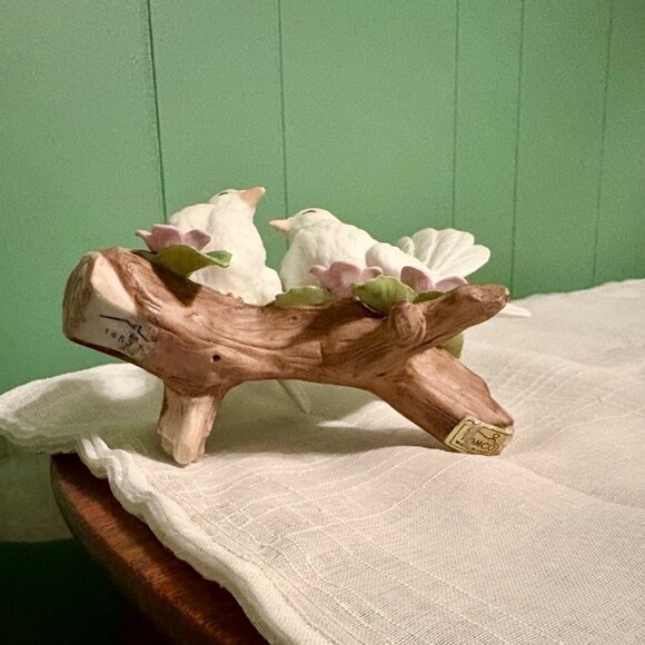 Vintage White Porcelain Birds Courting DOVES Figurine Homco Home Interiors #1453 - Picture 6 of 7